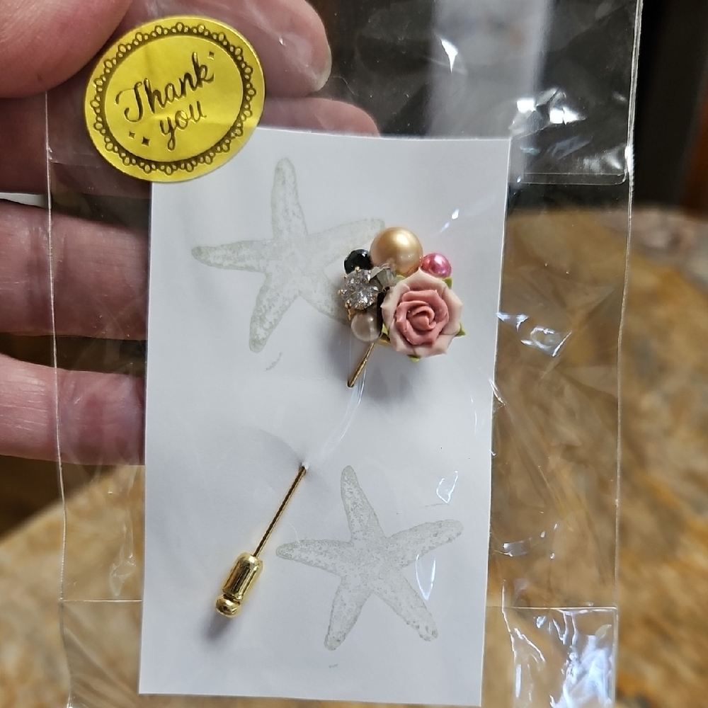 Elegant Floral Rose Brooch Stick Pin with Pearls NEW
